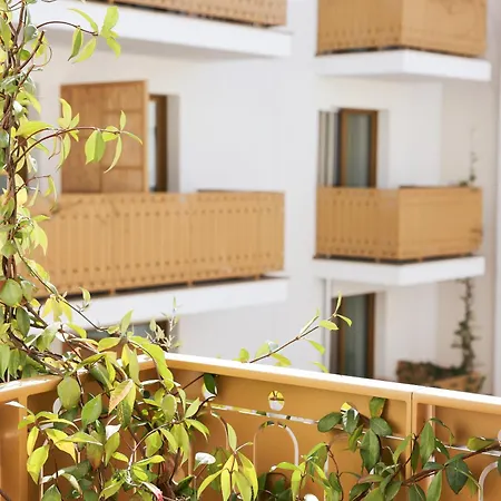 Bloom House & Hotel