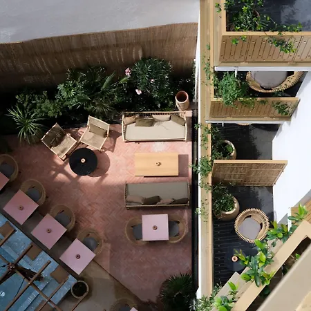 Hotel Bloom House &
