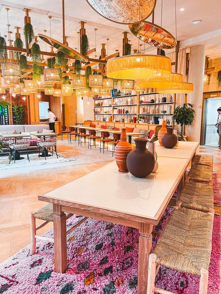Hotel Bloom House & 4*